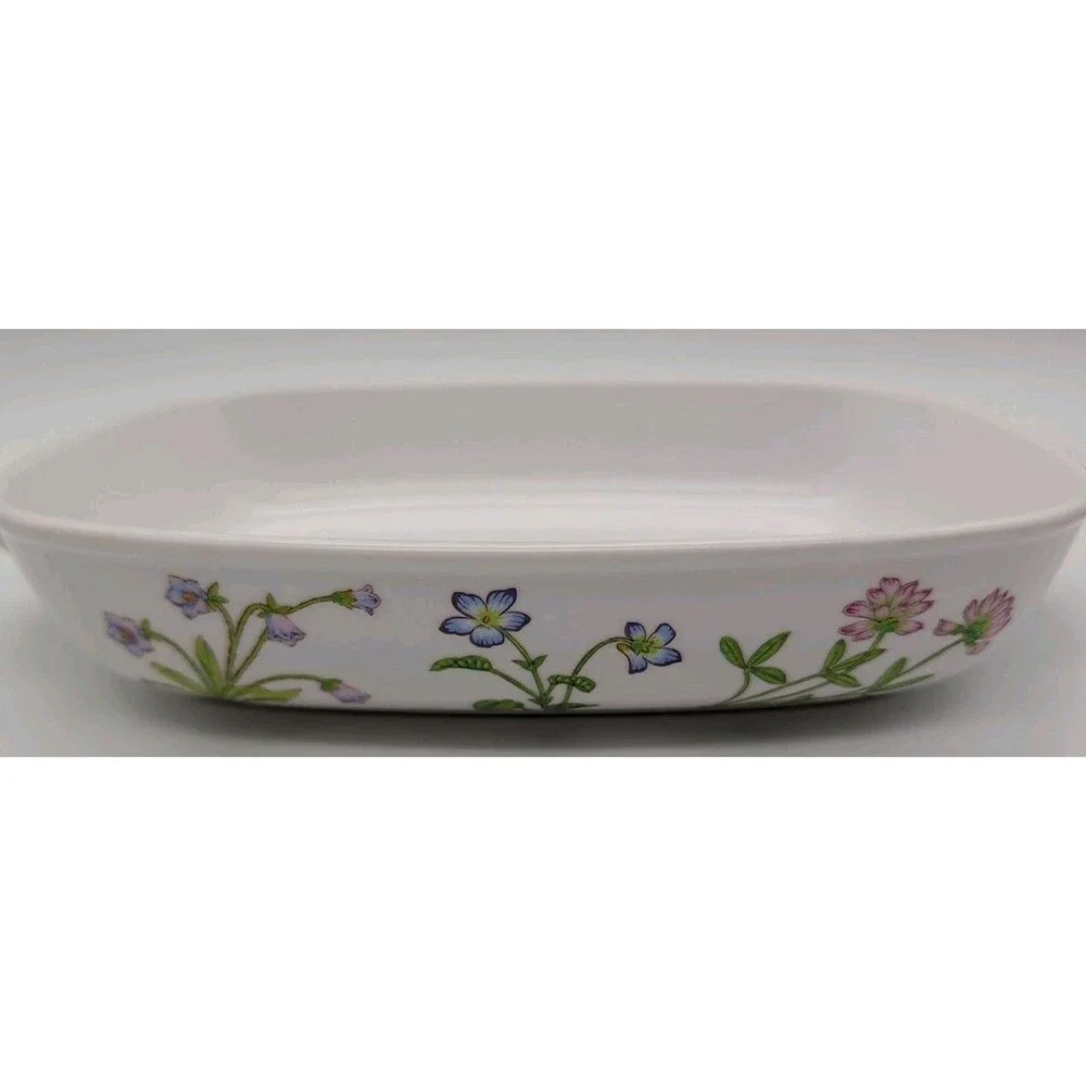 Noritake Progression Petals Plus Casserole Dish Handled Floral Botanical